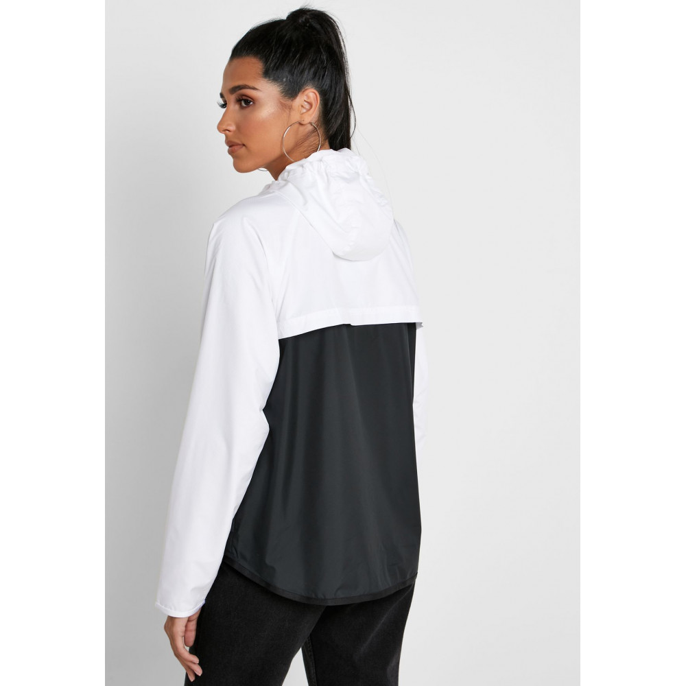 Вітровка Nike Sportwear Windrunner BV3939 101