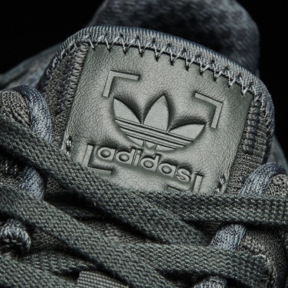 Кросівки Adidas NMD_R2 W BA7261