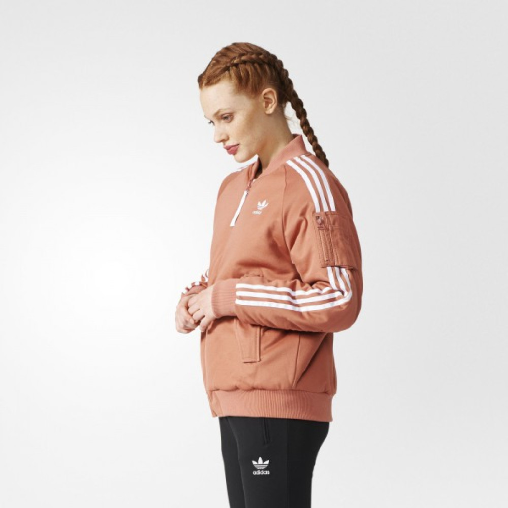 Куртка Adidas Short W BQ7468