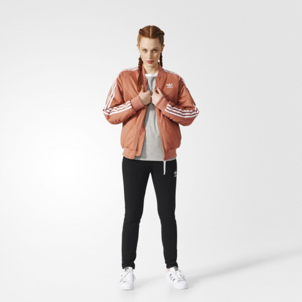 Куртка Adidas Short W BQ7468