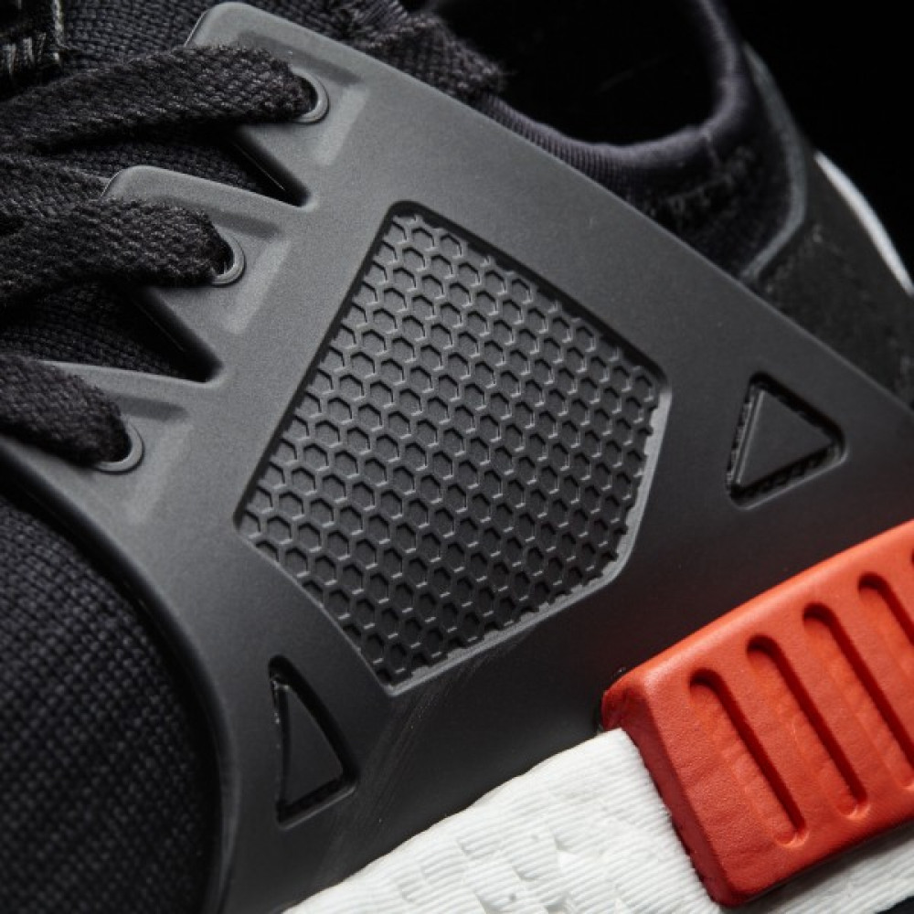 Кросівки Adidas NMD_R1 M BY1909