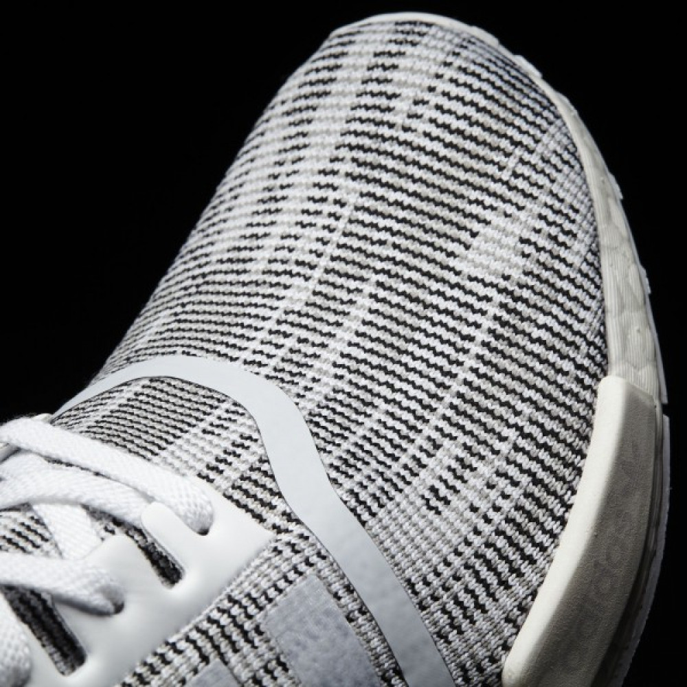 Кросівки Adidas NMD_R1 Primeknit BY1911