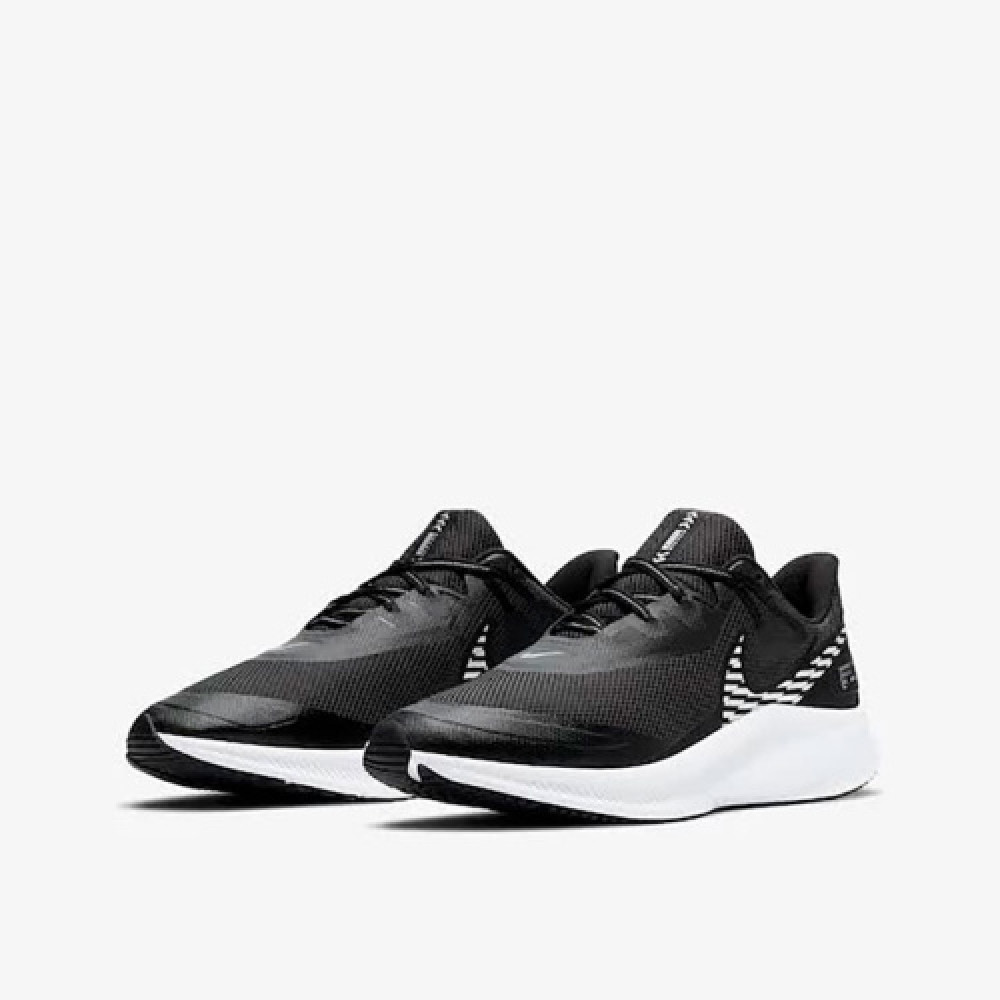 Кросівки Nike Quest 3 Shield CQ8894 001