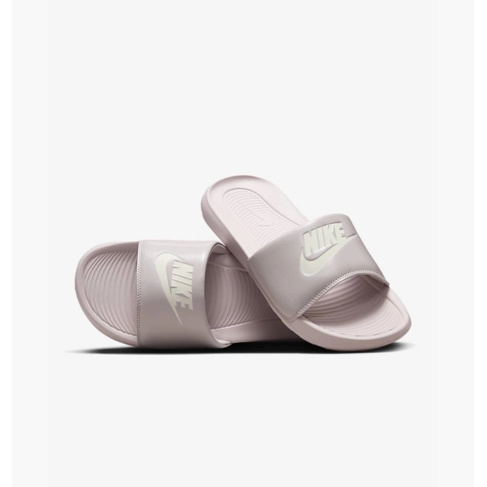 Тапочки жіночі Nike Viktori One Slide CN9677 008