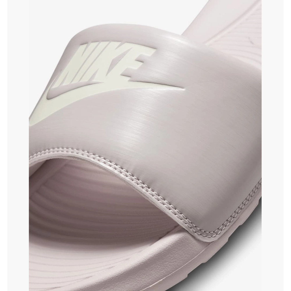 Тапочки жіночі Nike Viktori One Slide CN9677 008