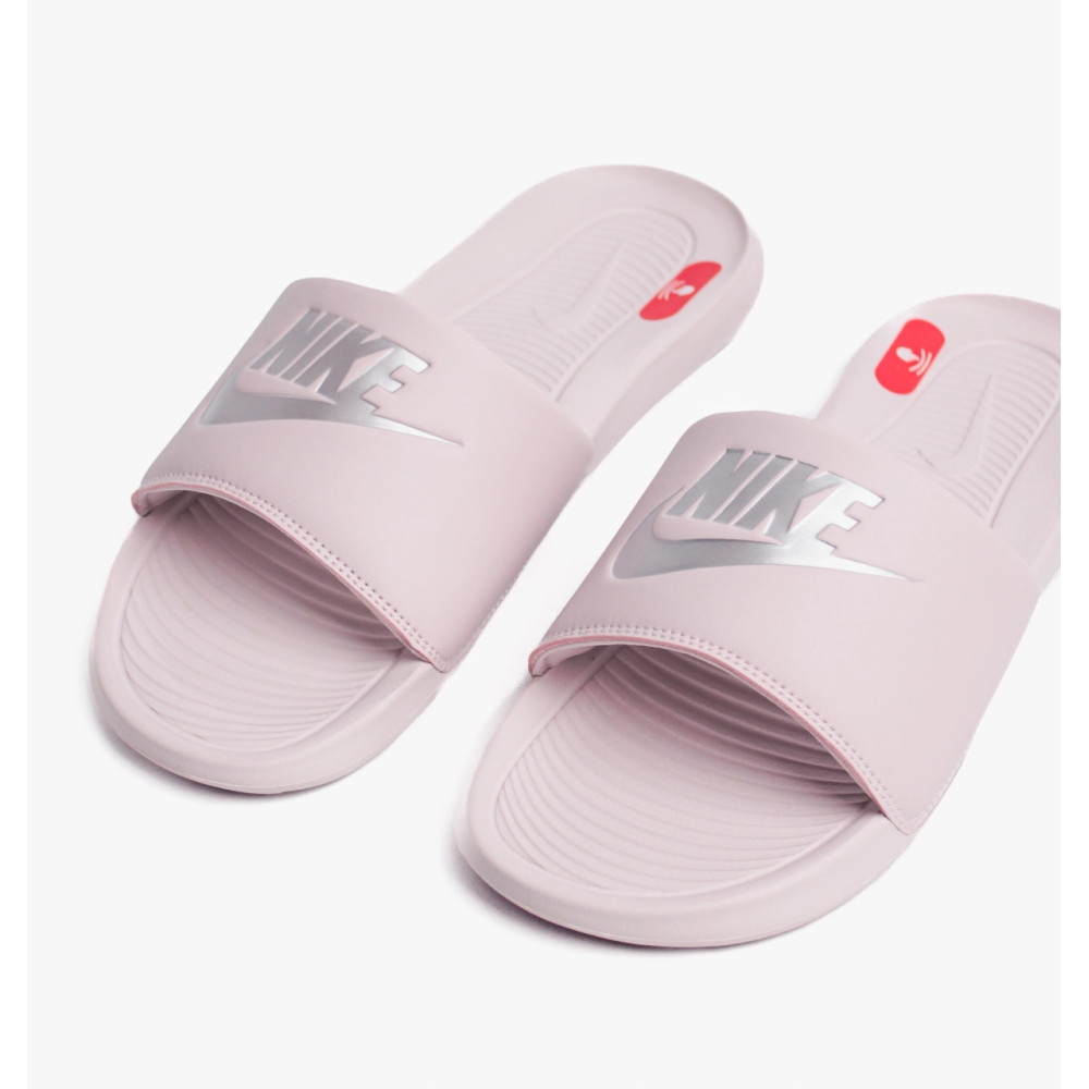 Тапочки жіночі Nike Viktori One Slide CN9677 600
