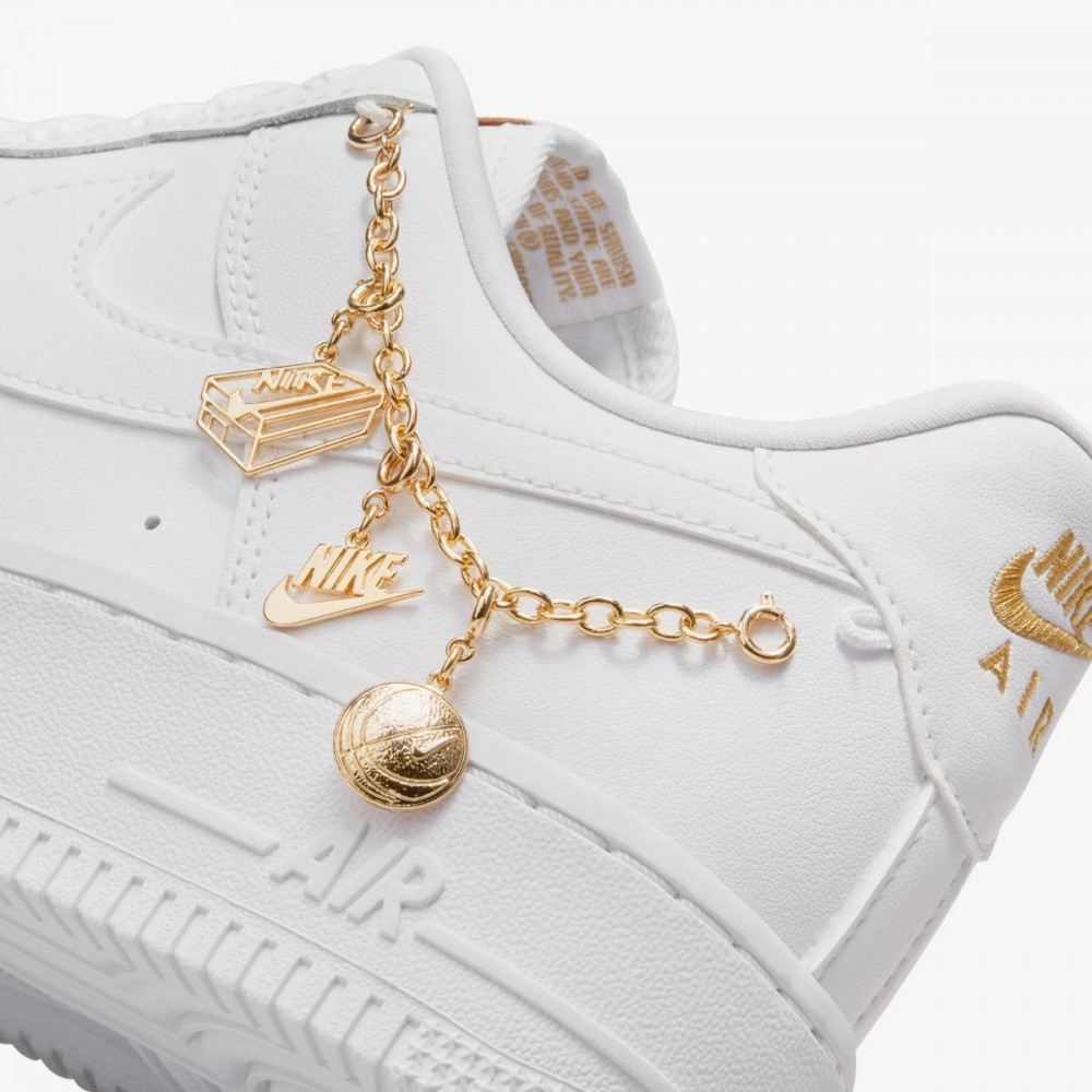 Кросівки Nike Air Force 1 Lucky Charms DD1525 100