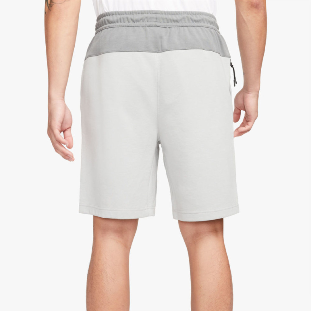 Шорти Nike Sportwear Tech Essentials Short DD5301 077