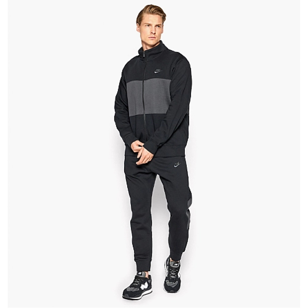 Костюм  Nike Essentials Tracksuit DM6836 010