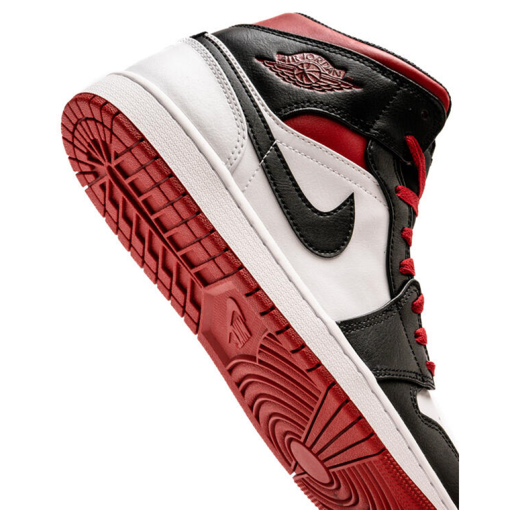 Кросівки Nike Air Jordan 1 Mid DQ8426 106