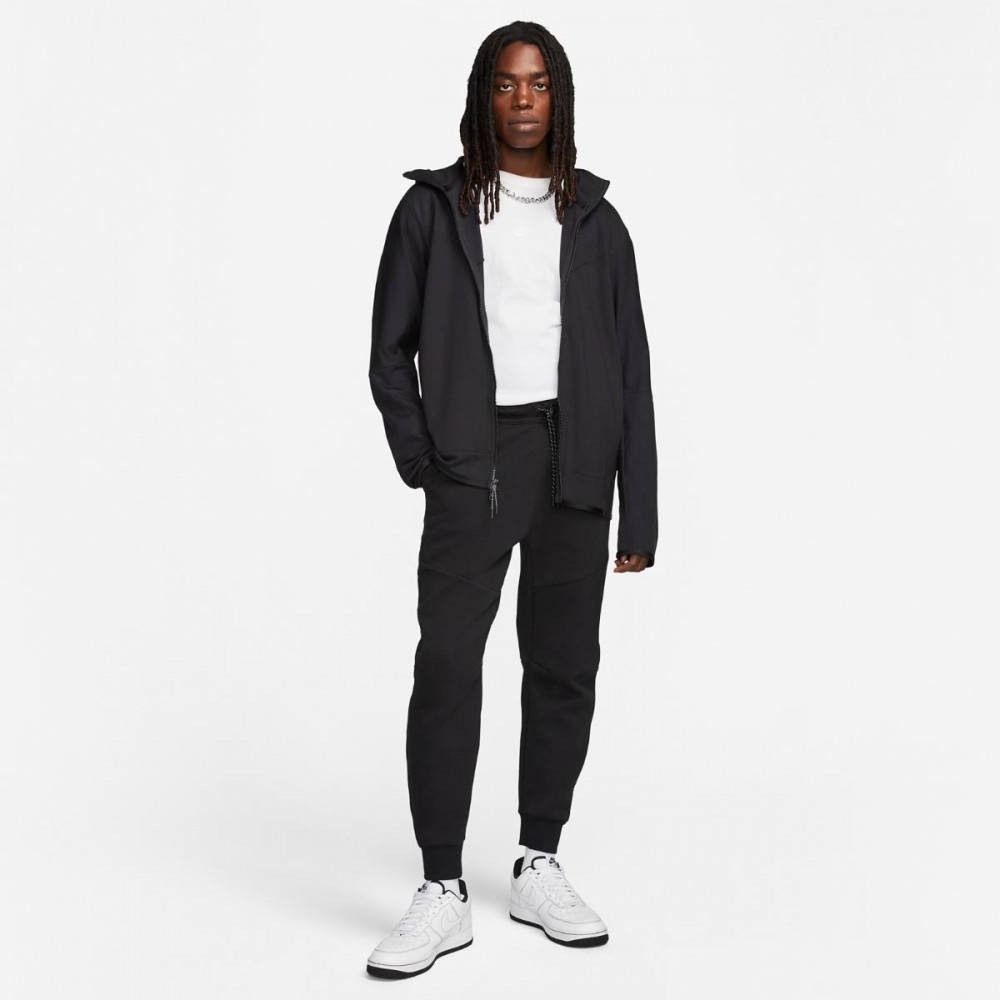 Костюм Nike Tech Fleece Lightweight DX0822 010/DX0826 010