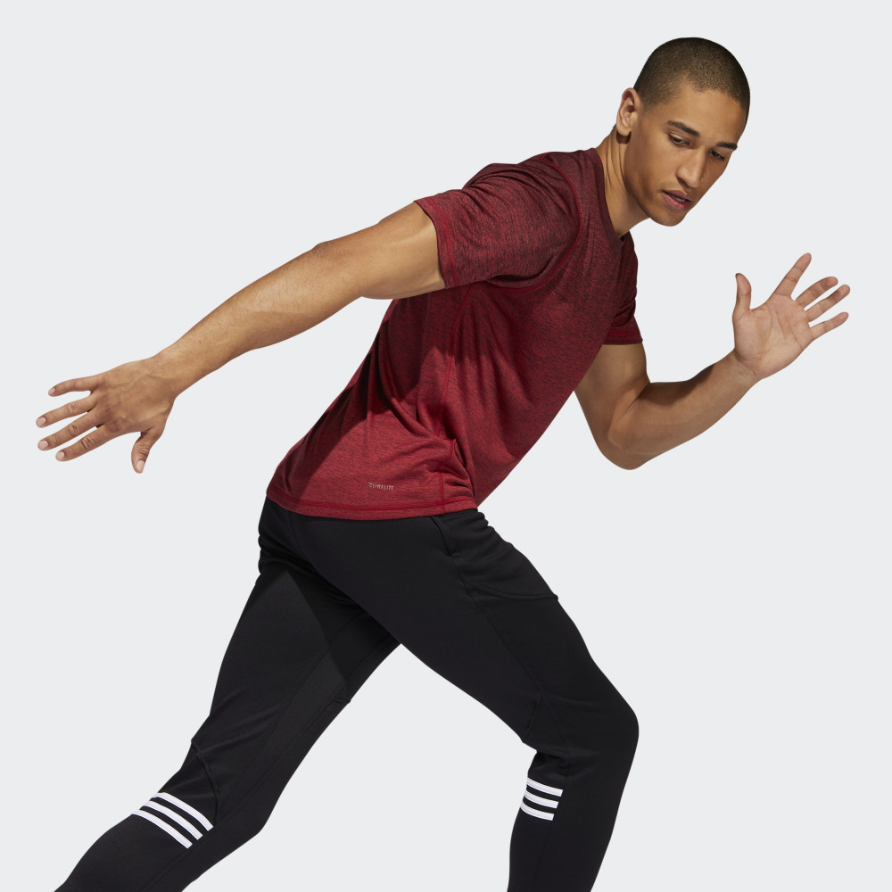 Футболка Adidas FreeLift 360 Gradient Graphic DZ7443