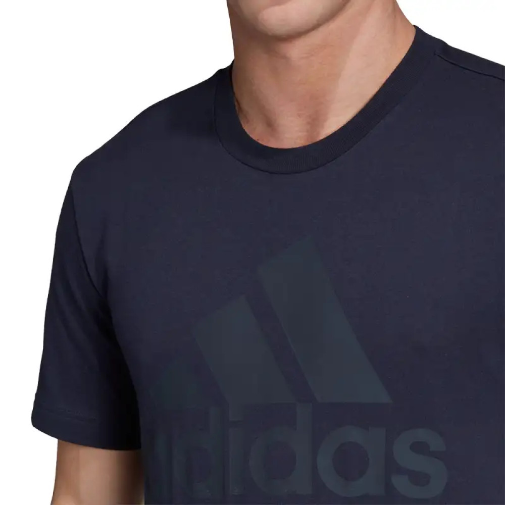 Футболка Adidas Must Haves Badge of Sport Foil Tee EB5245