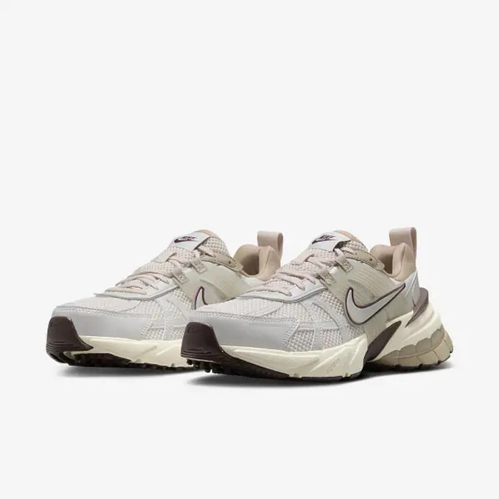 Кросівки Nike V2K Run FD0736 103