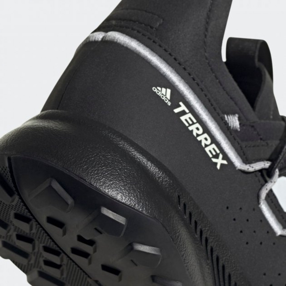 Кросівки Adidas Terrex Voyager 21 FZ2225
