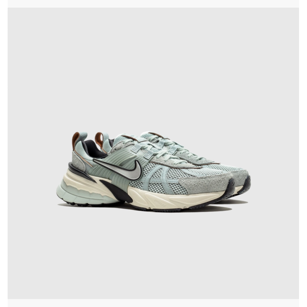 Кросівки Nike V2K Run FN6703 003