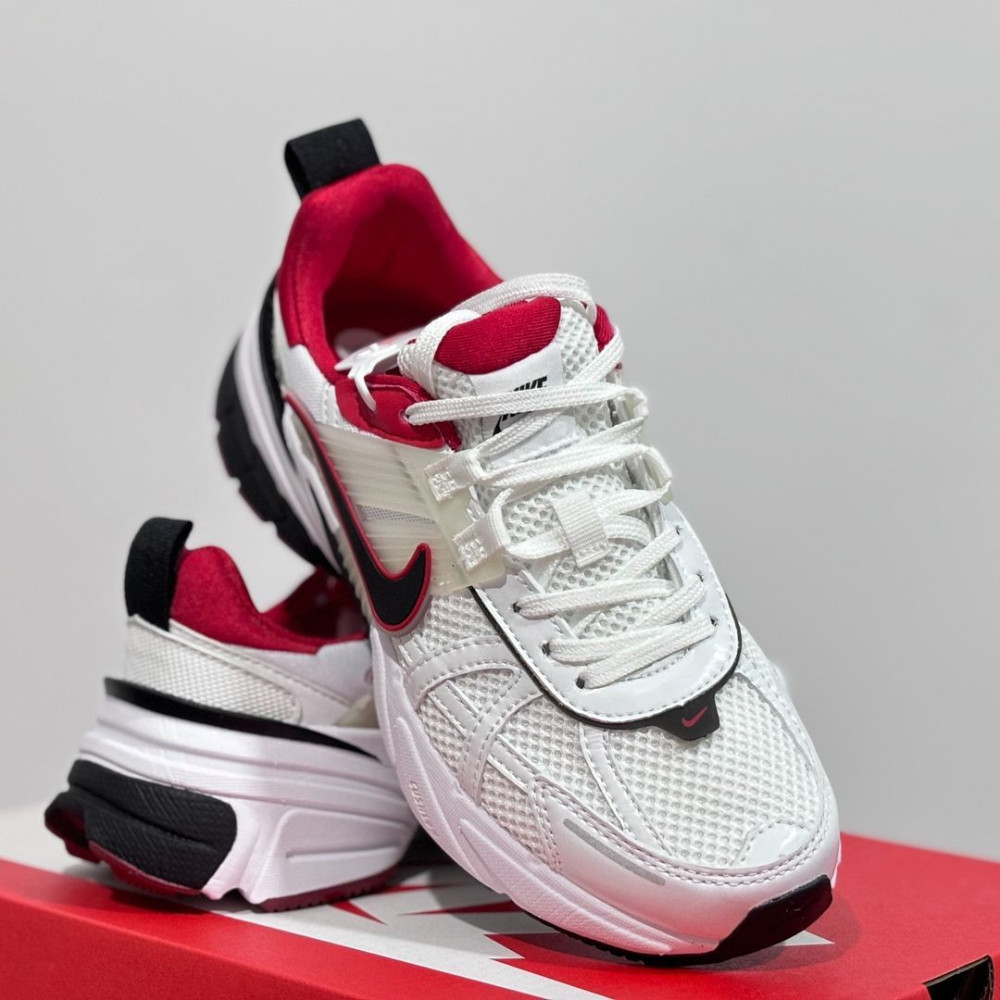 Кросівки Nike V2K Run HF0120 100