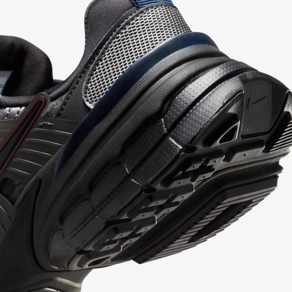 Кросівки Nike V2K Run HQ4053 001
