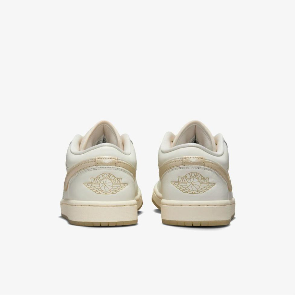 Кросівки Jordan Wmns Air Jordan 1 Low Se HV5157 100