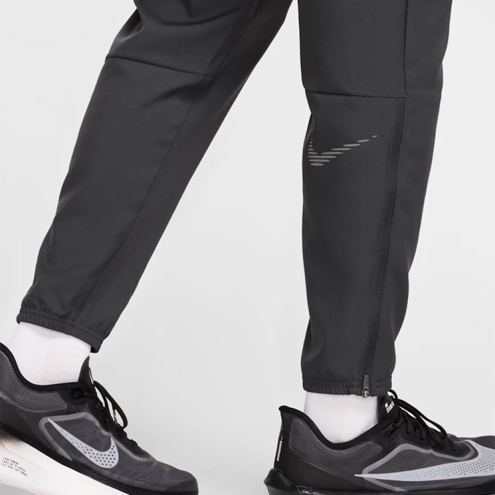 Штани Nike Challenger Dri-FIT Flash IB3774 070