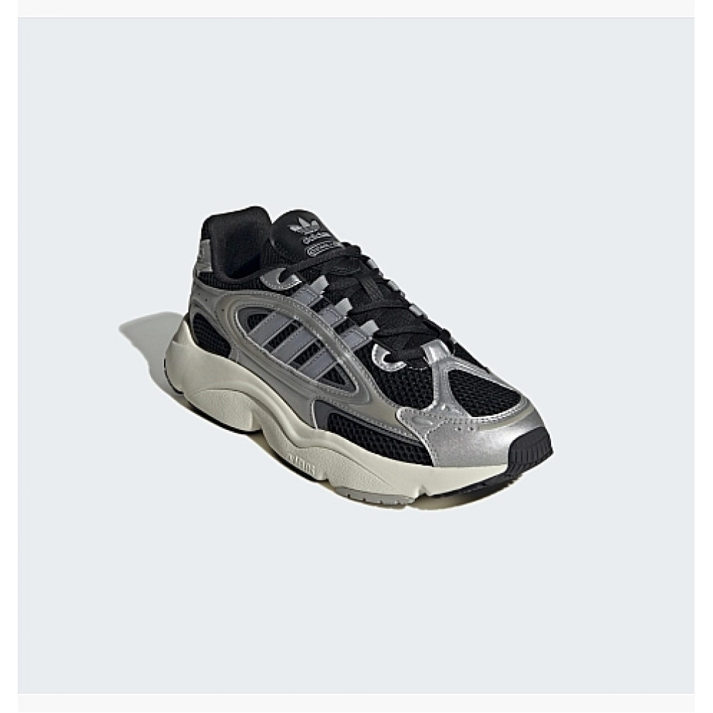 Кросівки Adidas Ozmillen IF4012