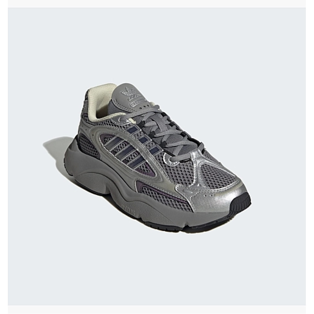 Кросівки Adidas Ozmillen IF6581
