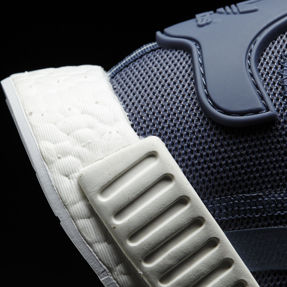 Кросівки Adidas NMD_R1 W S76005