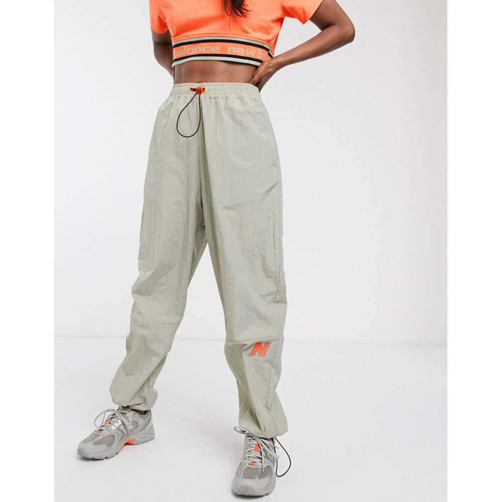Штани New Balance Utility Pack Cargo WP93697