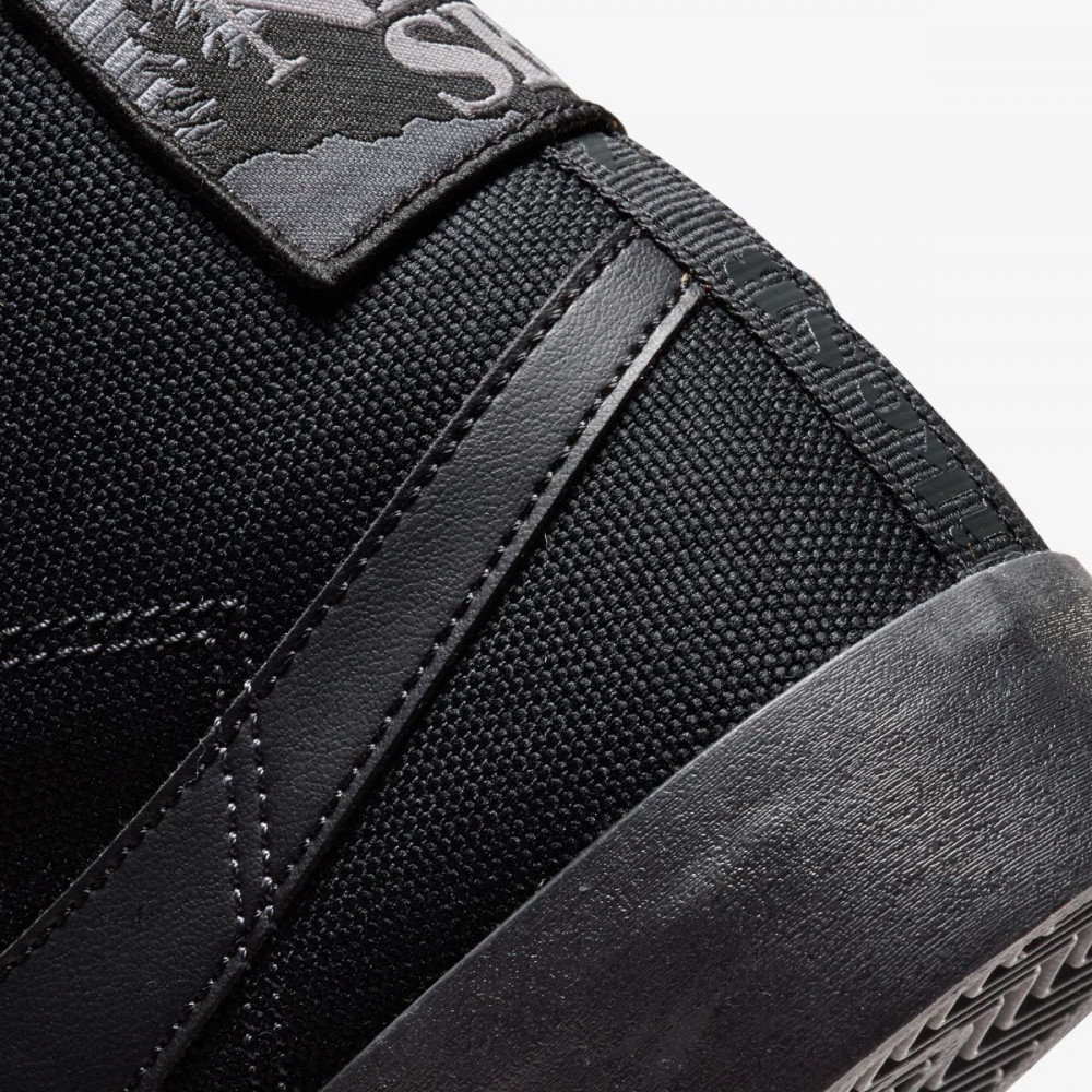 Nike SB Zoom Blazer Mid